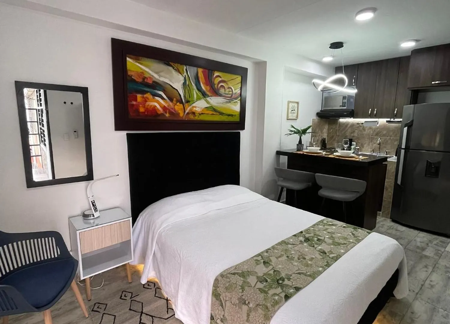Pretty & Modern Private Studio 202 Cali Colombia